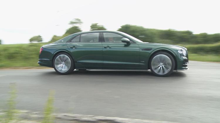 BENTLEY FLYING SPUR SALOON 