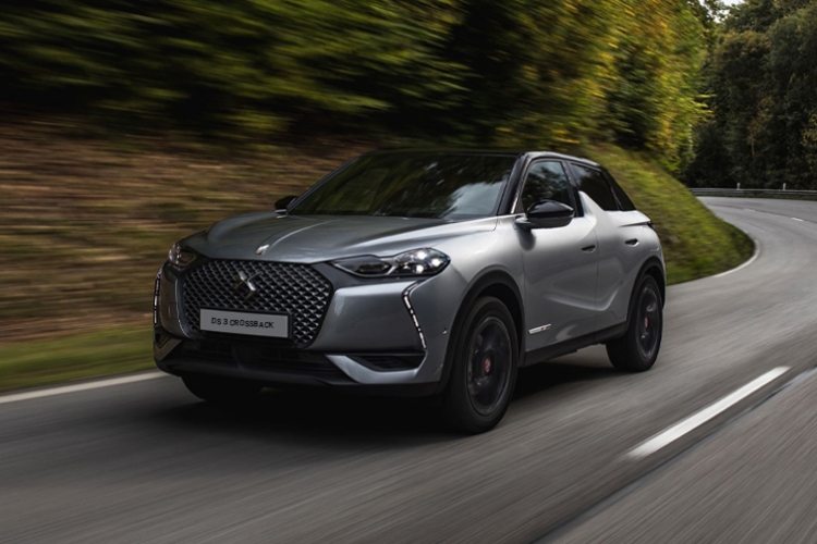 DS DS 3 ELECTRIC CROSSBACK HATCHBACK Performance Line